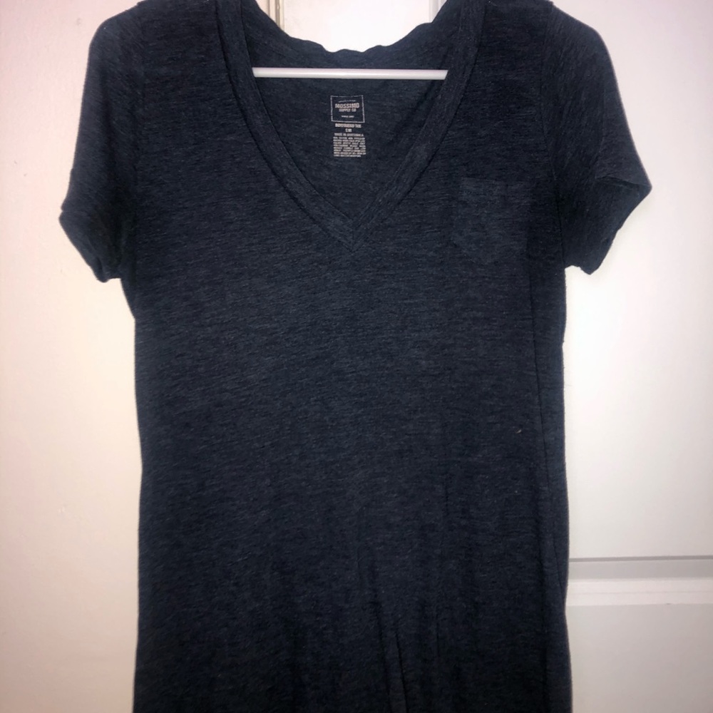 Navy t-shirt